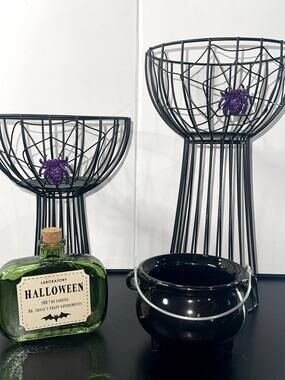 Set of 3 Black Metal Spiderweb Pedestal Candle Holders Halloween Decor